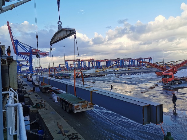 Suez Canal Bridge Constructed in Egypt Key Node - Successful First-lifting of Steel Structure for the New Bridge